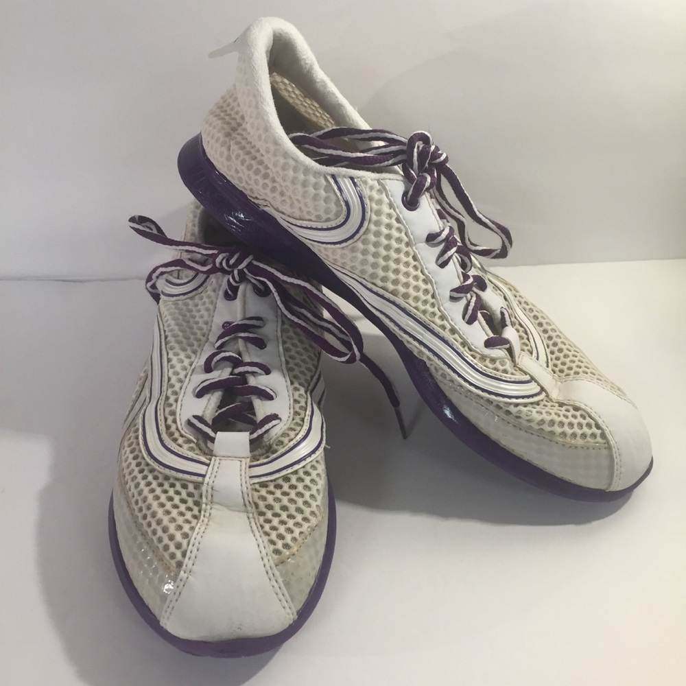 [Reebok] tennis shoes purple white 9 1/2